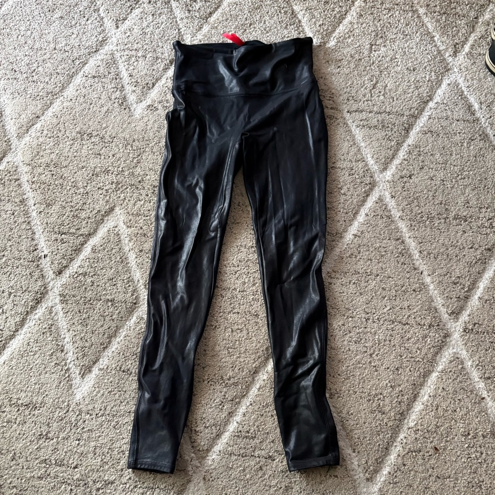 Spanx Women's Large Black Faux Leather Leggings Skinny Stretch Fashion EUC